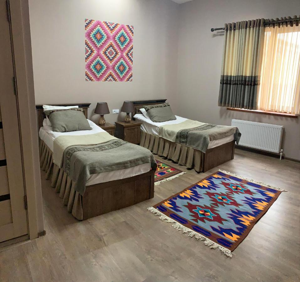 Hotel Al-Rajabiy Tashkent Esterno foto